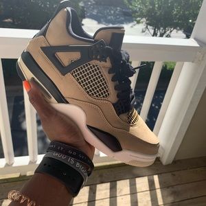 Nike Jordan 4 Retro Mushroom Size 6.5y Women 8
